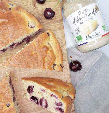 Gâteau Amande cerise by biscott_healthy_foodandlife
